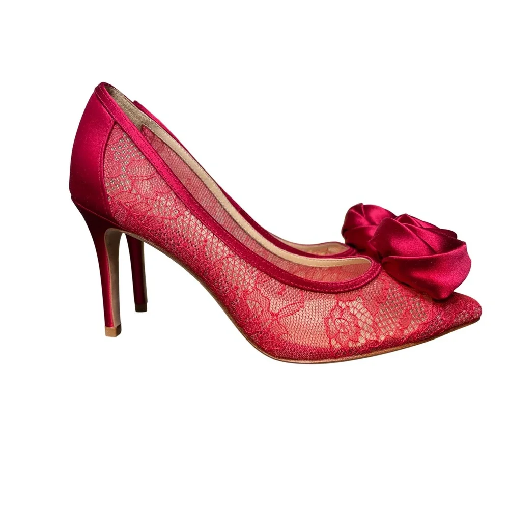 L'AGENCE Women's Red Lace Rose Stiletto Heels‎ Pumps Size 6 Valentine's Day! - Picture 3 of 6